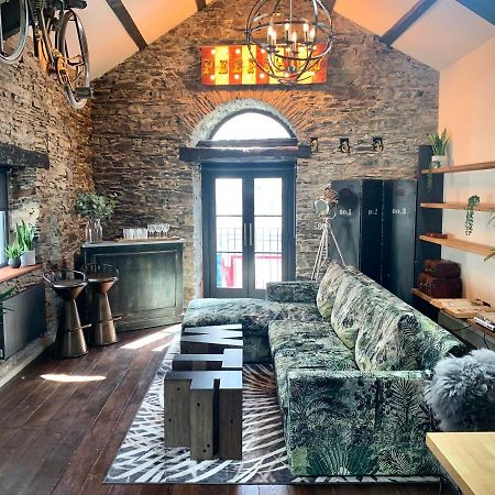 Loft 11 Stunning Luxury Nyc Loft Style Interior Designed 2Bd Apartment Excellent City Centre Location Mezzanine Cinema Room Designer Furniture Amazing Space ダグラス エクステリア 写真