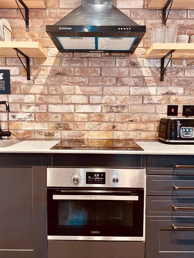 Loft 11 Stunning Luxury Nyc Loft Style Interior Designed 2Bd Apartment Excellent City Centre Location Mezzanine Cinema Room Designer Furniture Amazing Space ダグラス エクステリア 写真
