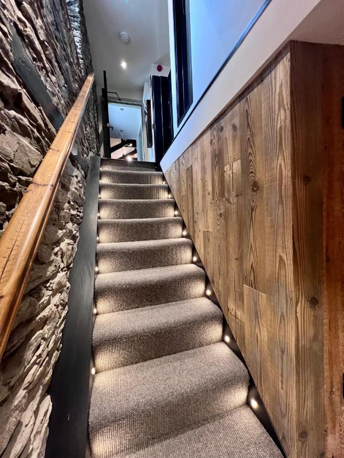 Loft 11 Stunning Luxury Nyc Loft Style Interior Designed 2Bd Apartment Excellent City Centre Location Mezzanine Cinema Room Designer Furniture Amazing Space ダグラス エクステリア 写真
