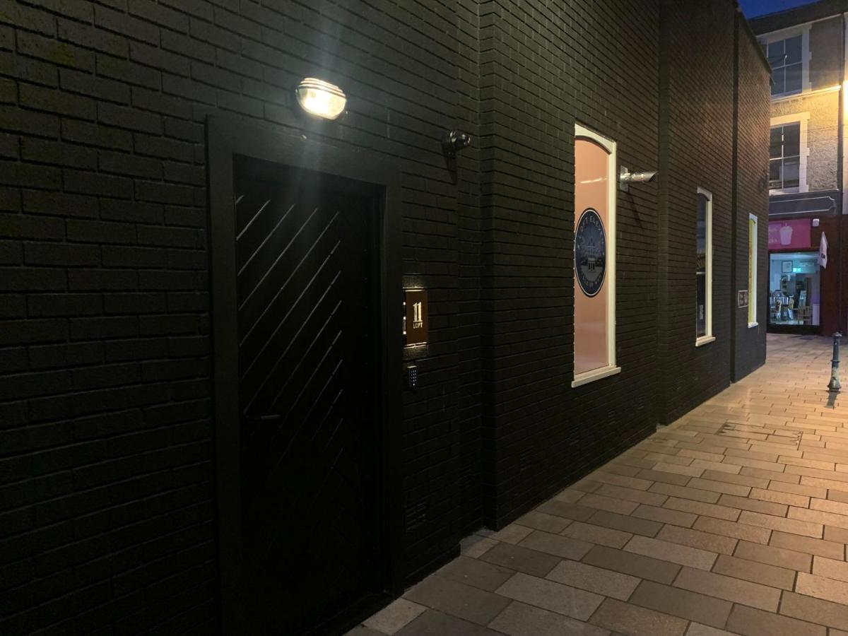 Loft 11 Stunning Luxury Nyc Loft Style Interior Designed 2Bd Apartment Excellent City Centre Location Mezzanine Cinema Room Designer Furniture Amazing Space ダグラス エクステリア 写真